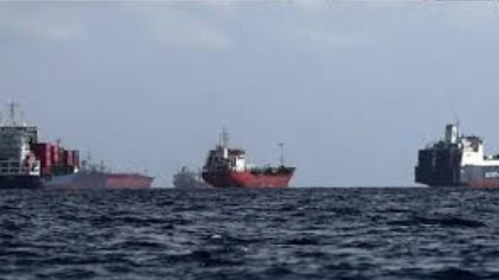 ఇరాన్ దాడుల ఎఫెక్ట్‌… హార్ముజ్ జలసంధి వద్ద షిప్పుల నిలిపివేత, భారత్‌కు చమురు సరఫరా సున్నా